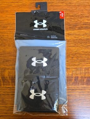 UNDER ARMOR Black Athletic Wristbands with White Logo - 2 Pack